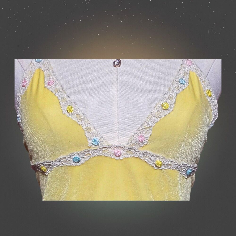 Vintage Yellow Velour Lace Floral Rosette Cami Tank Top Y2K Made in USA Small - Picture 2 of 4